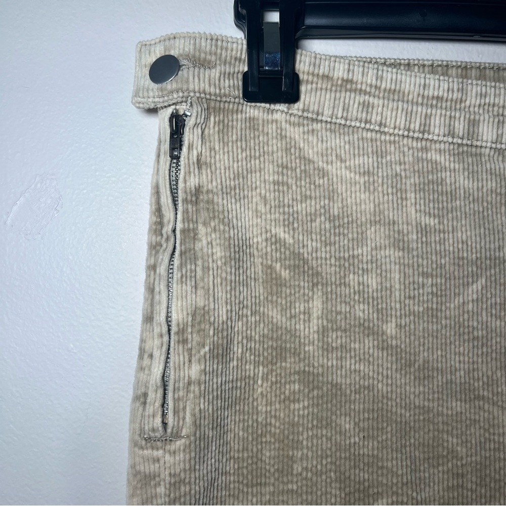 POL Corduroy Flare Pants Women’s Size Large Tan Bleach Wash Anthropologie - Picture 3 of 12